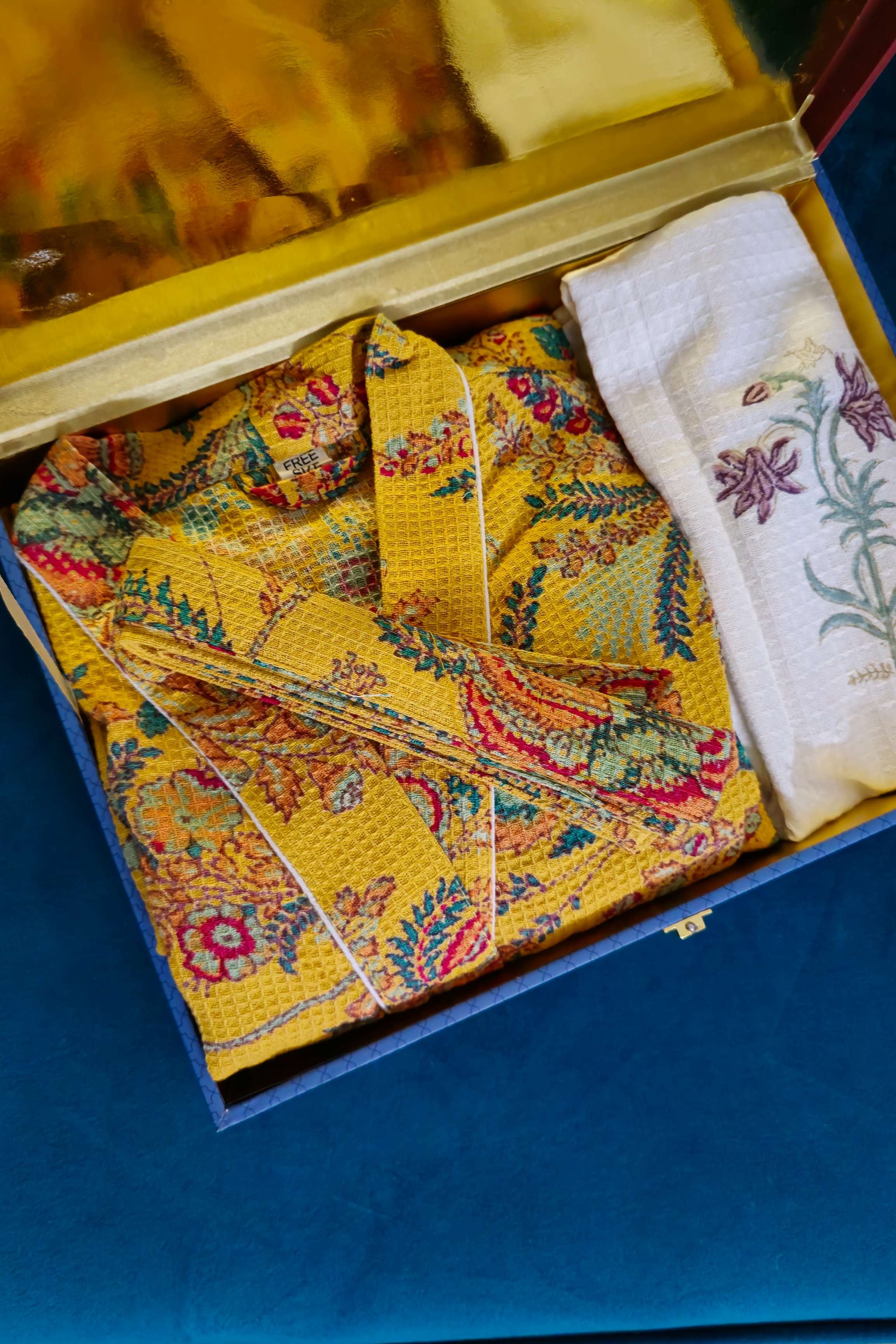 Handblock Waffle Cotton Bathrobe and Towel set